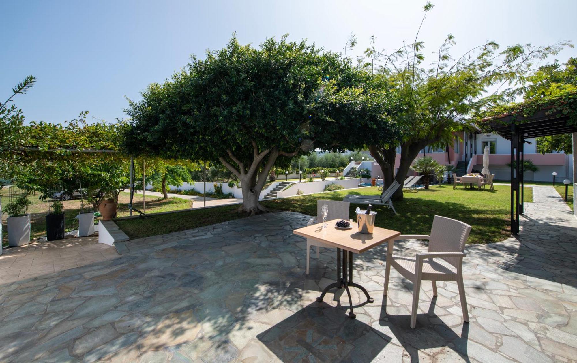 Villa Eleni 100M From The Sea 라페니아나 외부 사진